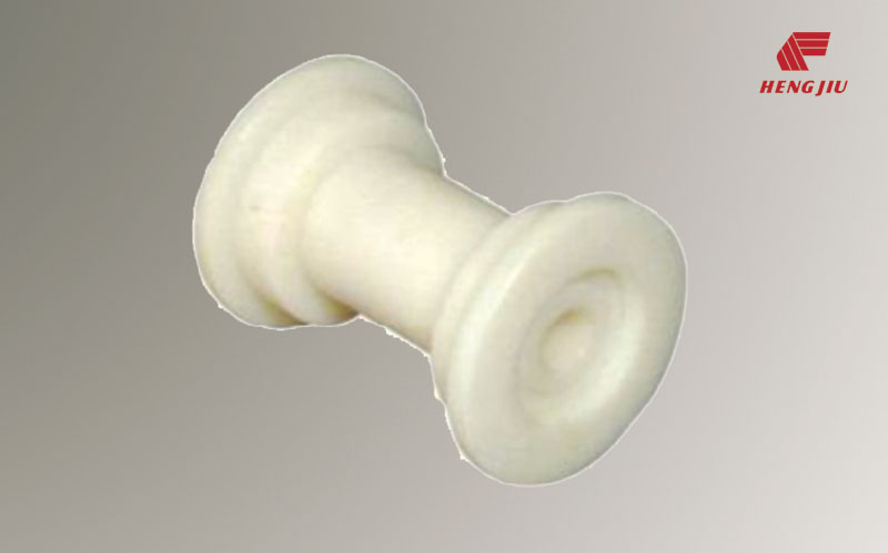 piñones plásticos